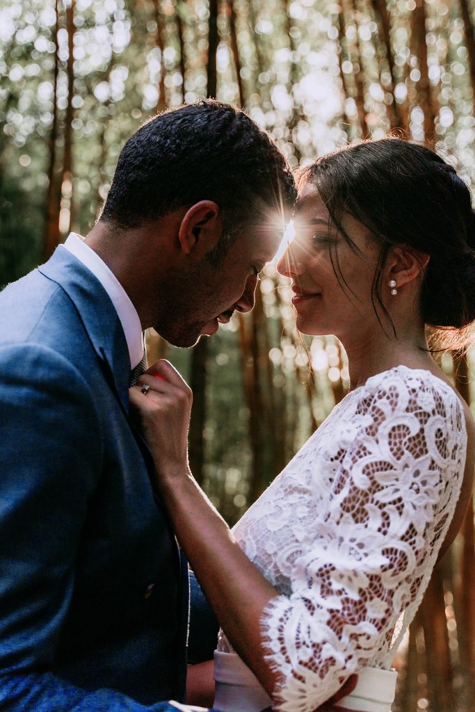 séance photo couple mariage - photographe mariage ile de france - amandine vida photography